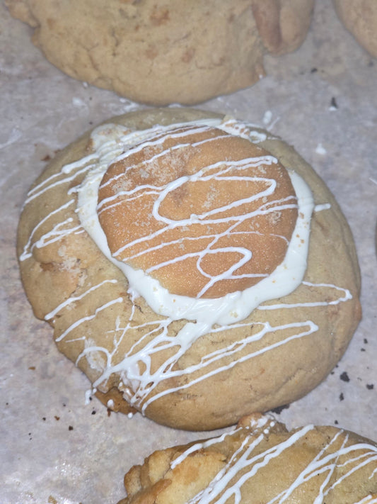 Banana Pudding Cookie with vanilla wafer